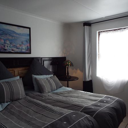 Agulhas Heights Self-Catering Cottages ภายนอก รูปภาพ