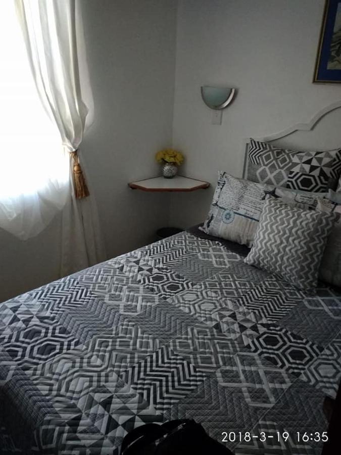 Agulhas Heights Self-Catering Cottages ภายนอก รูปภาพ