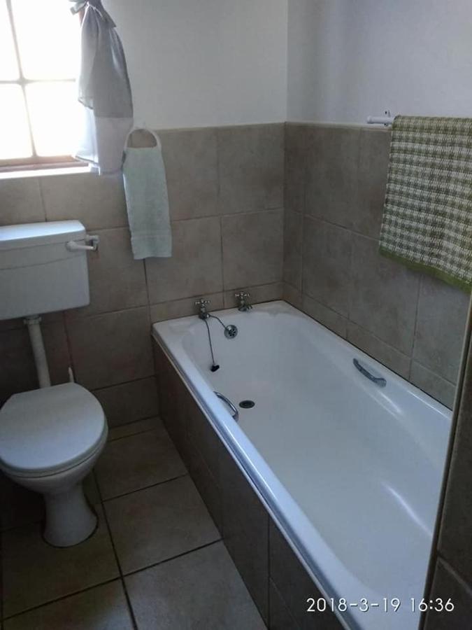 Agulhas Heights Self-Catering Cottages ภายนอก รูปภาพ