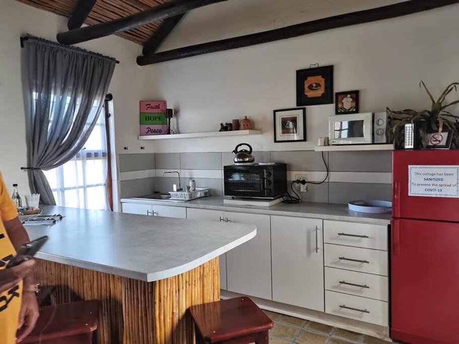 Agulhas Heights Self-Catering Cottages ภายนอก รูปภาพ