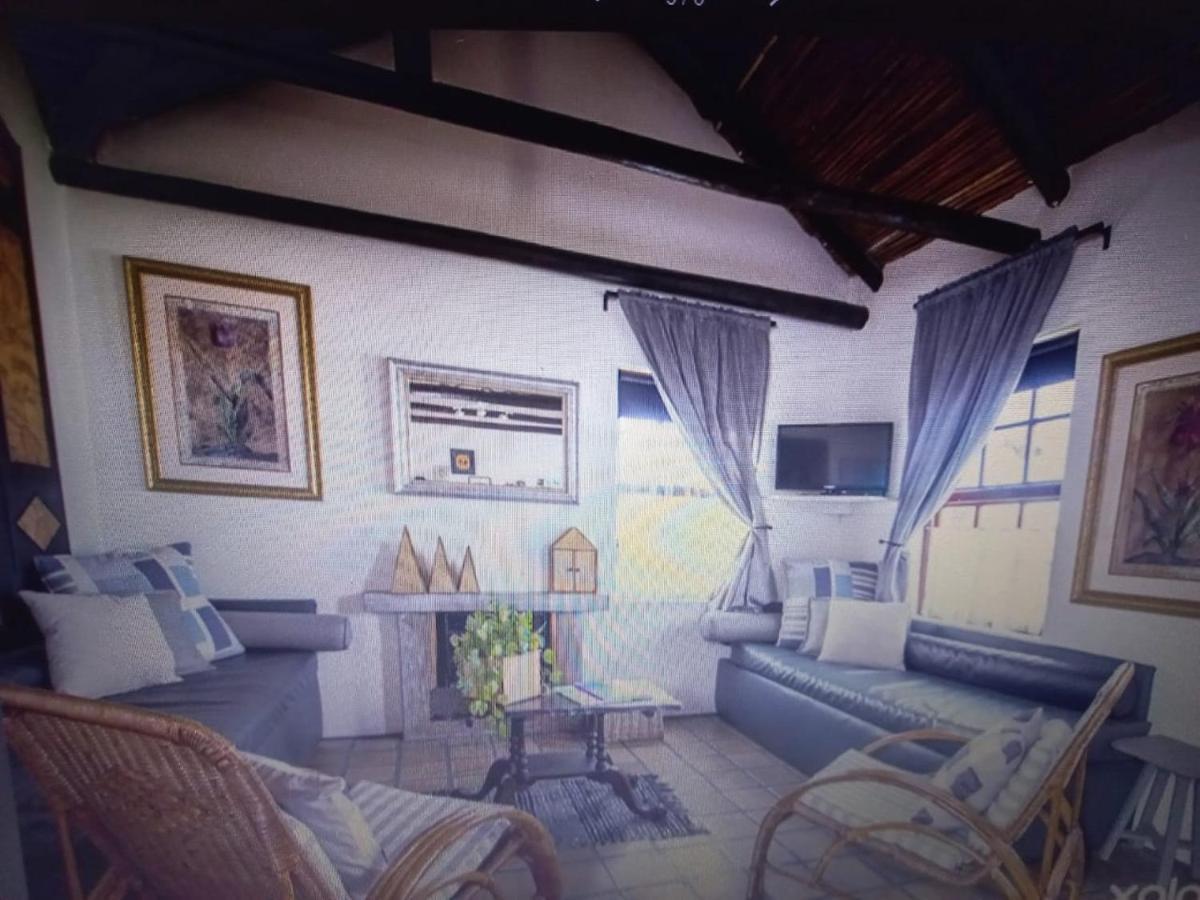 Agulhas Heights Self-Catering Cottages ภายนอก รูปภาพ
