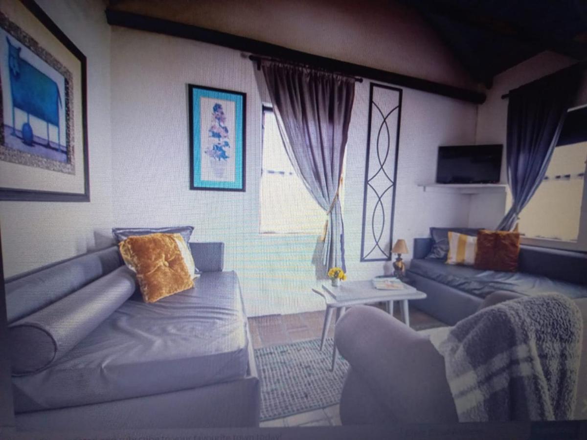 Agulhas Heights Self-Catering Cottages ภายนอก รูปภาพ