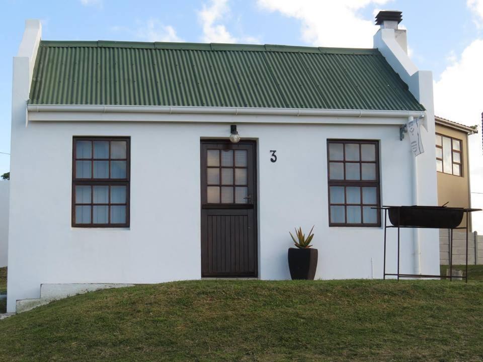 Agulhas Heights Self-Catering Cottages ภายนอก รูปภาพ
