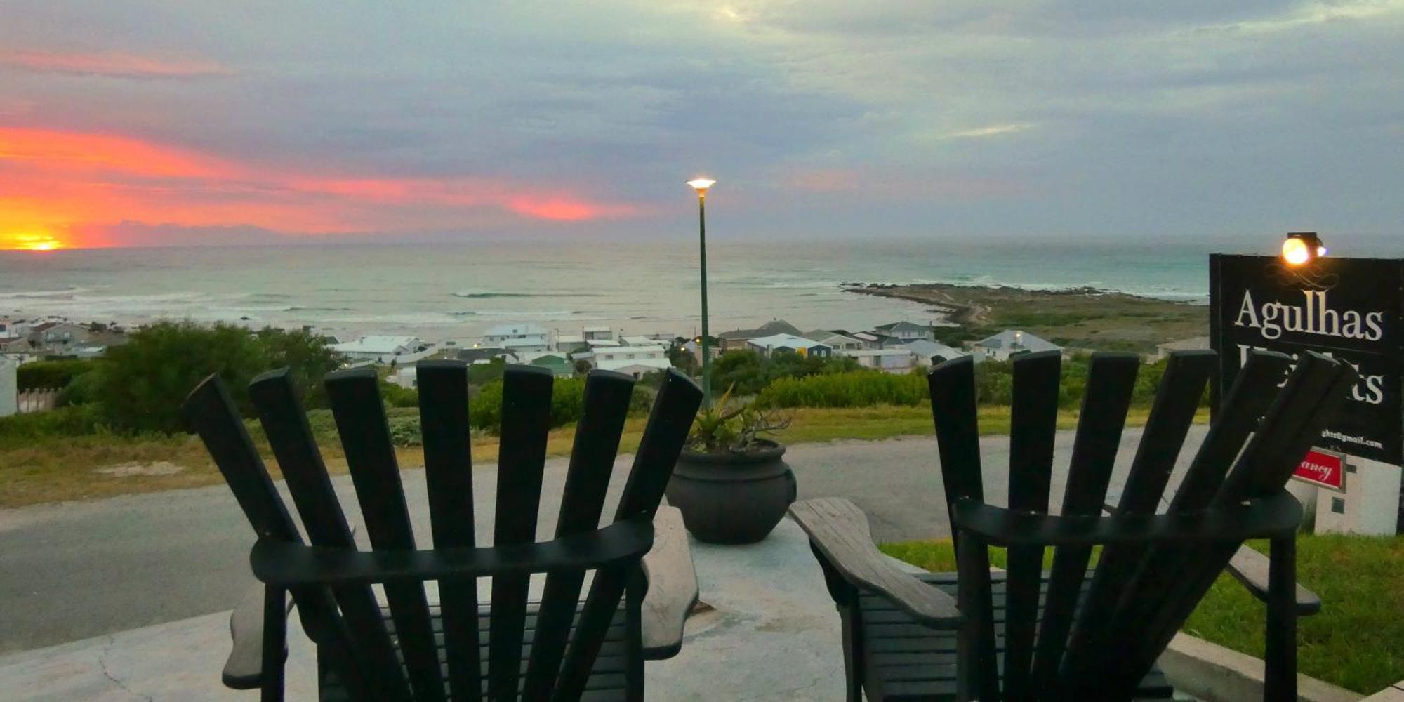 Agulhas Heights Self-Catering Cottages ภายนอก รูปภาพ