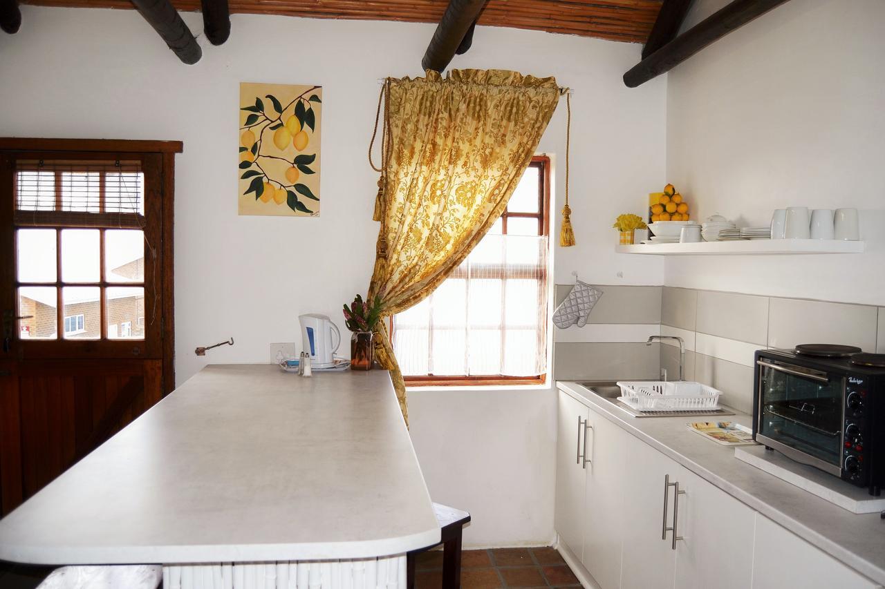 Agulhas Heights Self-Catering Cottages ภายนอก รูปภาพ