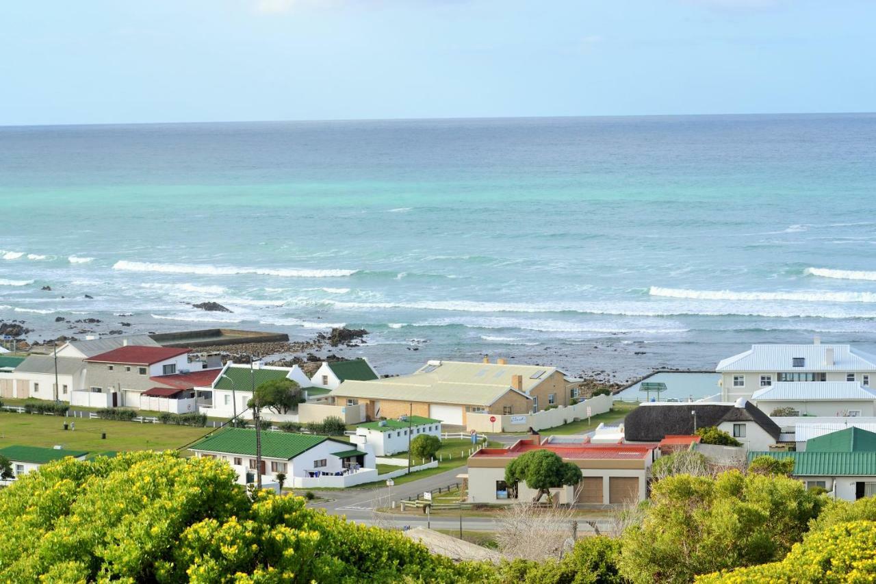 Agulhas Heights Self-Catering Cottages ภายนอก รูปภาพ