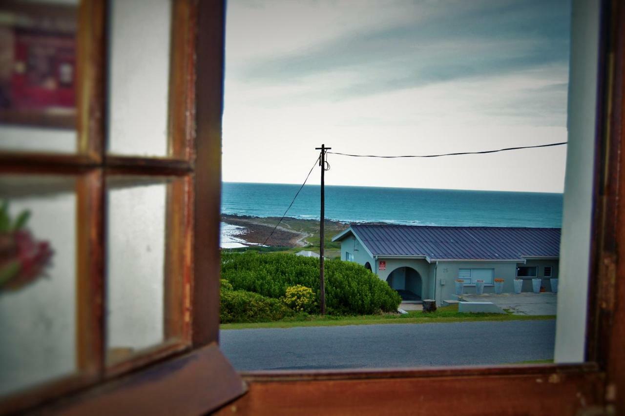 Agulhas Heights Self-Catering Cottages ภายนอก รูปภาพ